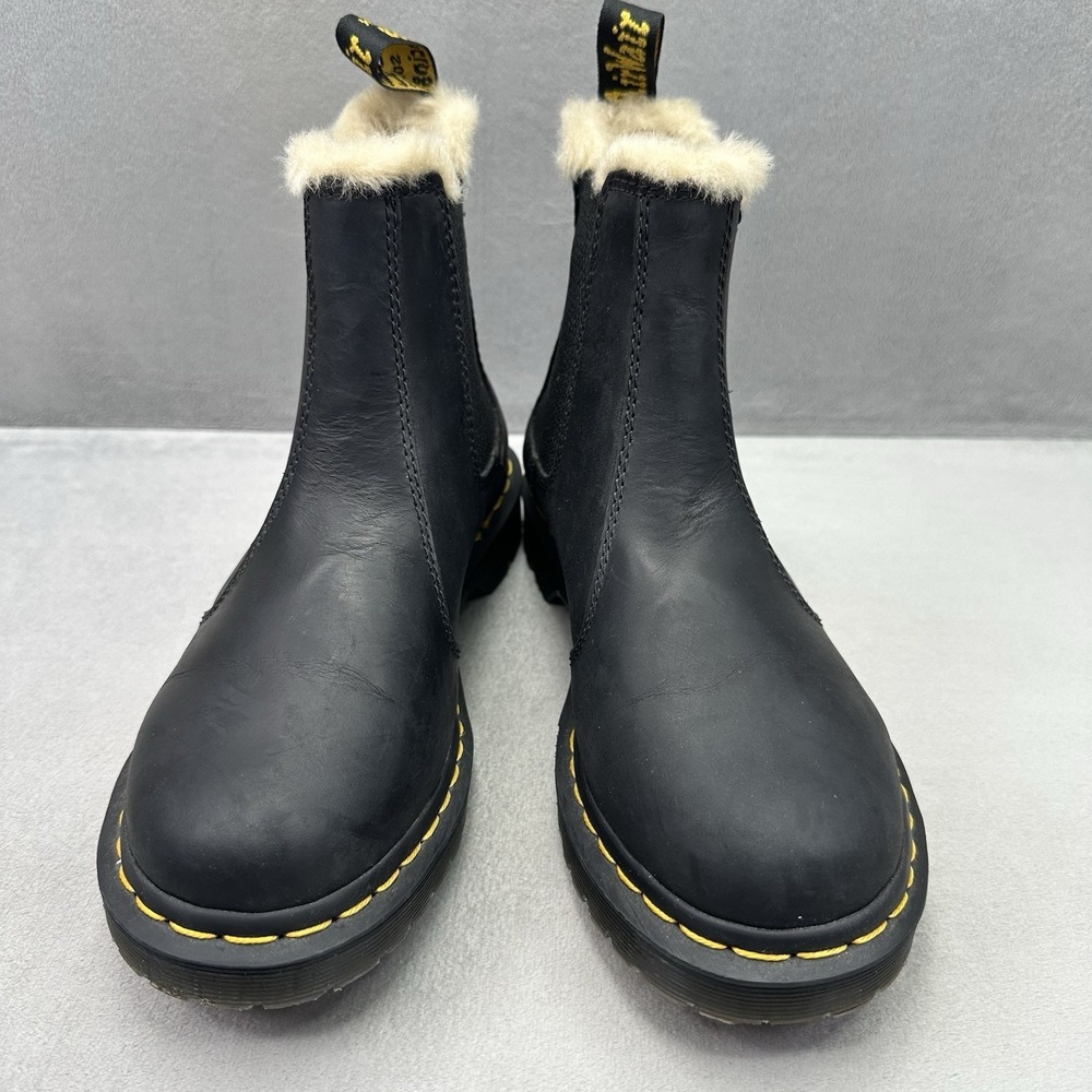 Dr Martens 2976 Leonore Womens Size 6 Chelsea Boots Black Leather Faux Fur Lined - Picture 2 of 8